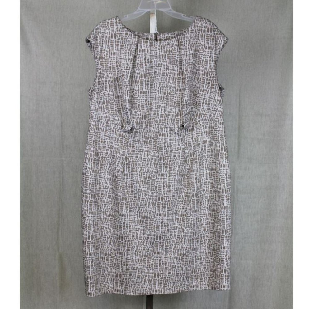 Professional business casual work dress